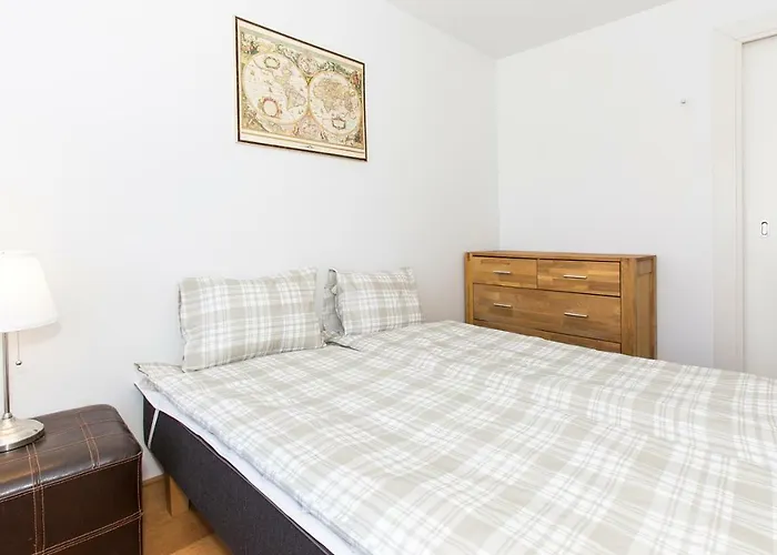 Sea Side And דירה טאלין