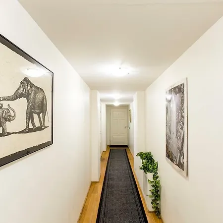 Sea Side And Apartamento *